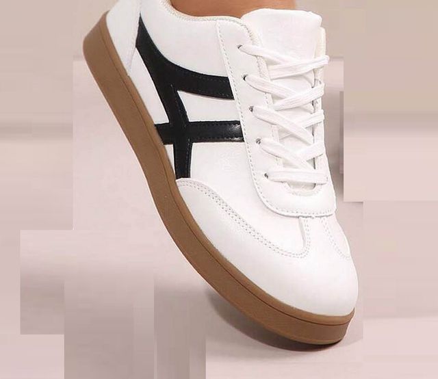 Premium White Casual Sneakers for Men & Women | Lightweight Fashion Walking Shoes