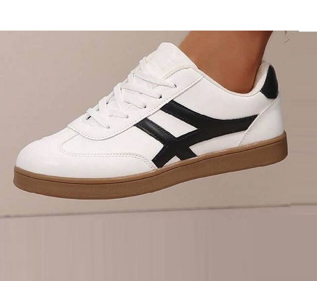Premium White Casual Sneakers for Men & Women | Lightweight Fashion Walking Shoes